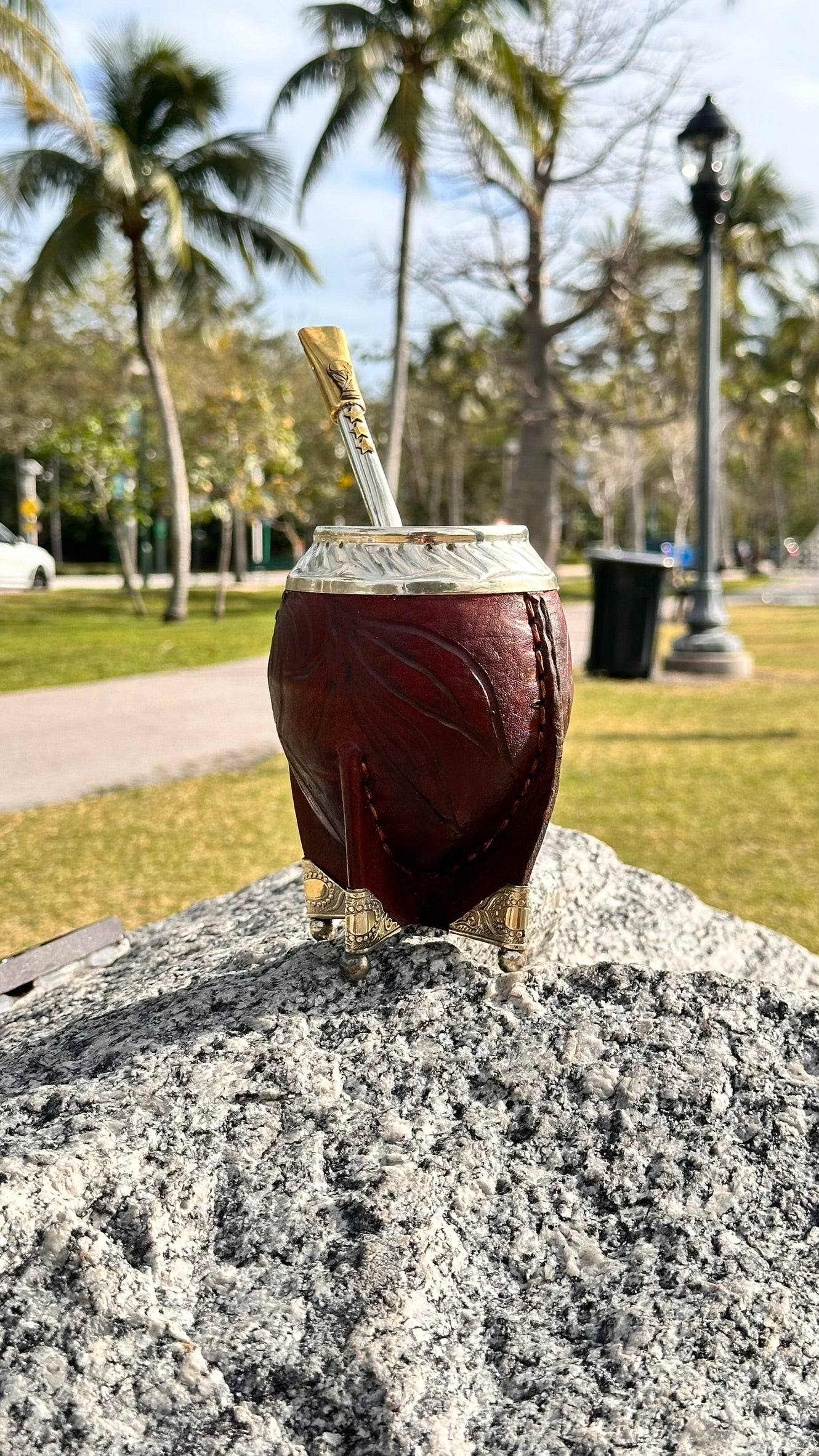 Mate Cup Argentino Torpedo con base y Floreado. (With Straw)